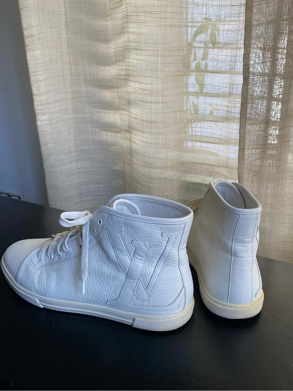 Louis Vuitton Cream White High-Top Leather Sneakers 37 Laced Rubber Shoes Italy